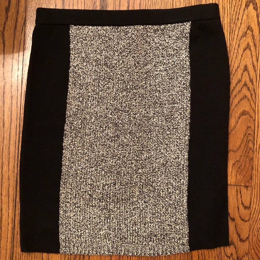 Club Monaco knit skirt